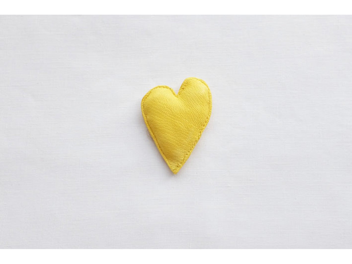 HEART in yellow, small